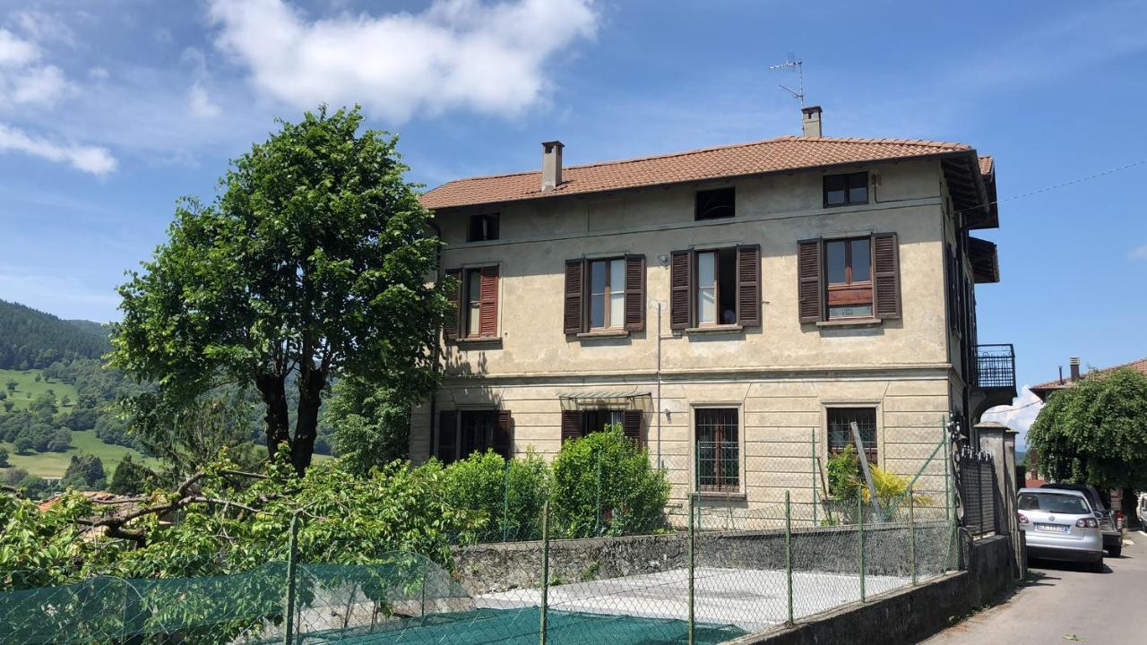 Villa Il Maiale Bianco Bed & Breakfast San Fedele Intelvi Exterior photo